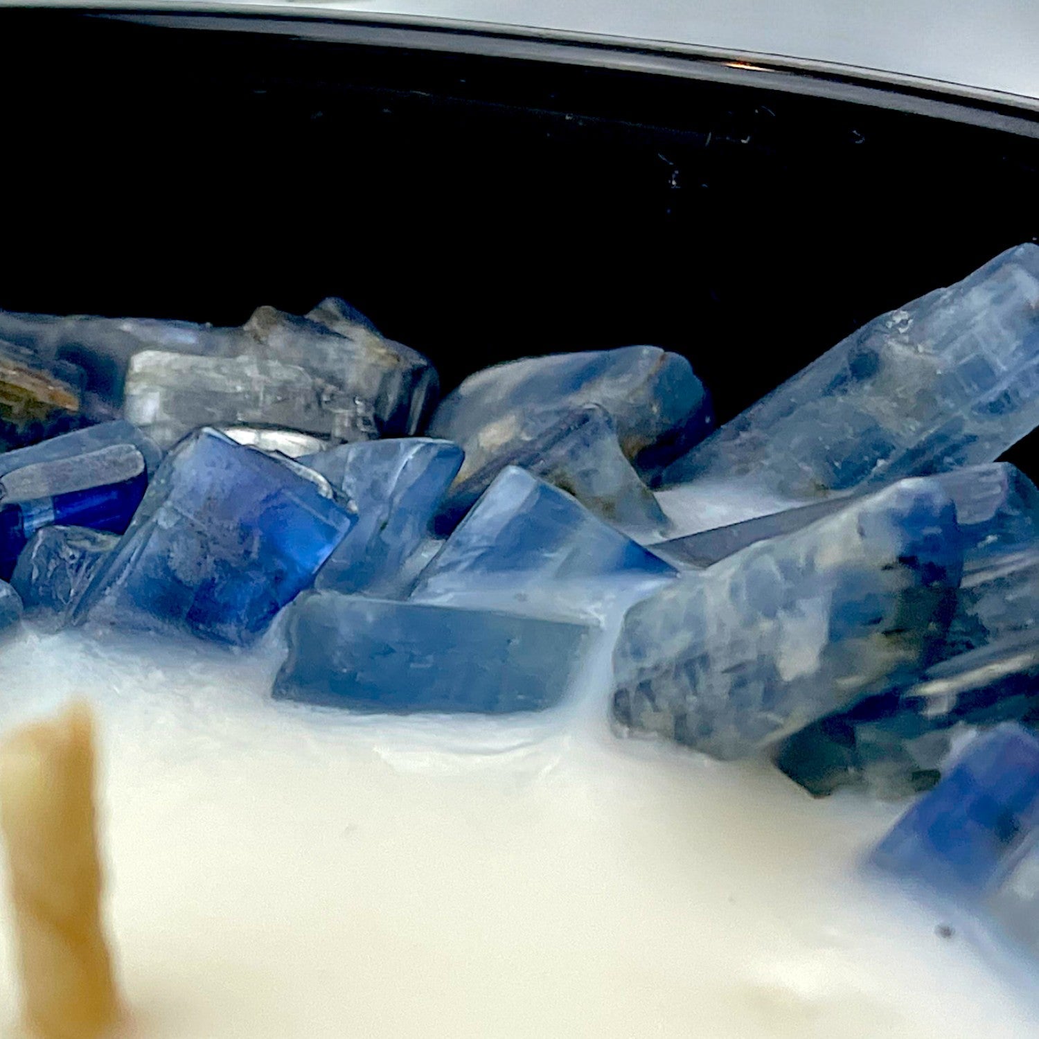 Throat Chakra Crystal Candle, 10oz